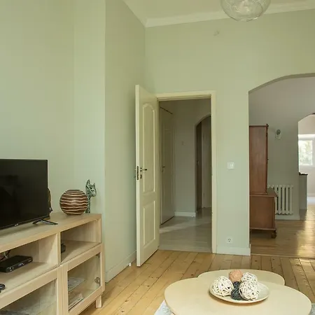 Canape Main Street Apartment *